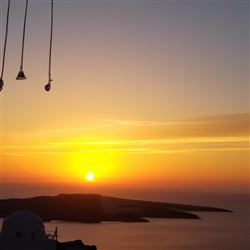 De prachtige zonsondergangen van Santorini: een onvergetelijke ervaring