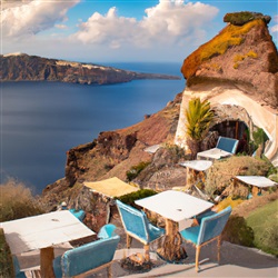 Ta Mystika: Een Betoverende Bar met Live Muziek en een Adembenemend Uitzicht op de Caldera in Oia